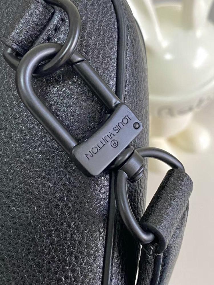 Modern Elegant Leather Shoulder Bag 16x33x5.5cm