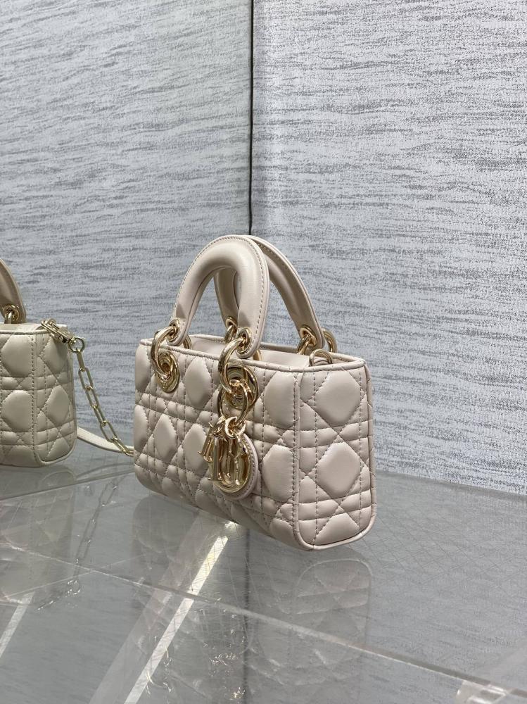Top Handle Bag Style 753451864