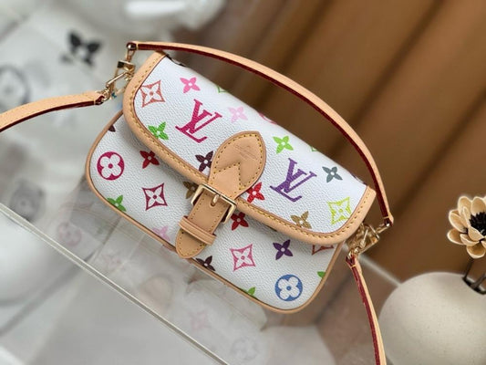 Modern Luxury Leather Shoulder Bag 19x10.5x6cm