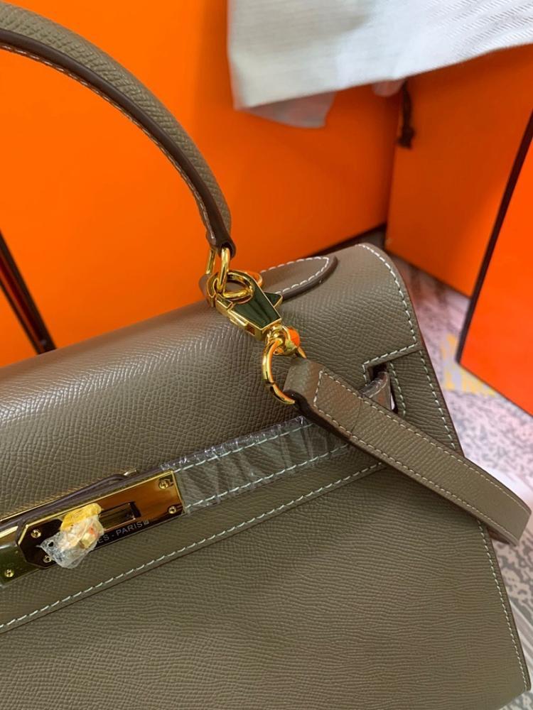 Classic Refined Leather Shoulder Bag 28x22x10cm
