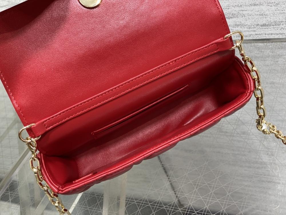 Classic Top Handle Bag Style 1353927010