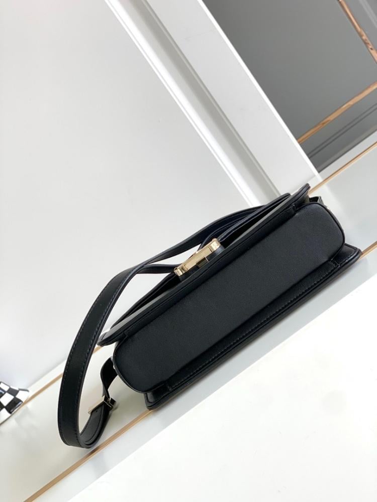 Stylish Premium Shoulder Bag 24x15x8cm