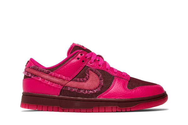 Wmns Dunk Low 'Valentine's Day'