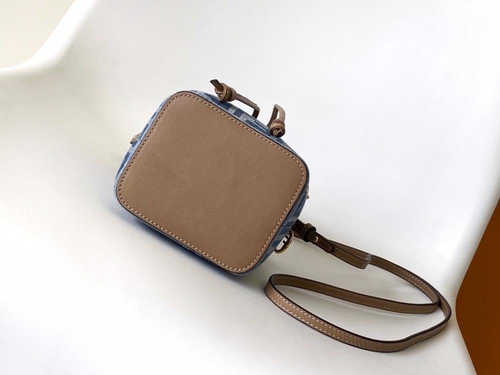 Bucket Bag
