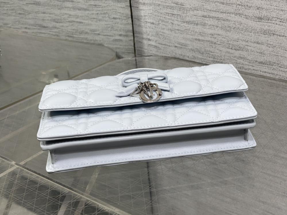Wallet Style 2027124192