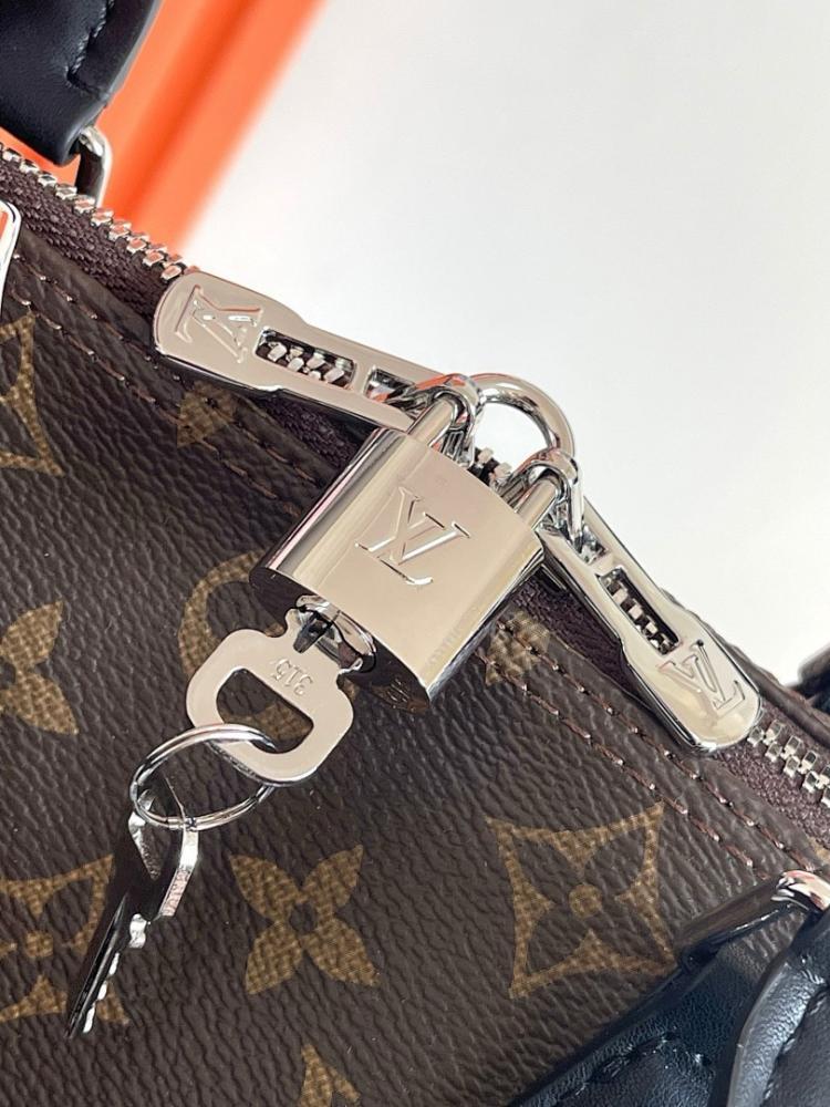 Modern Premium Leather Top Handle Bag 21x17x30cm