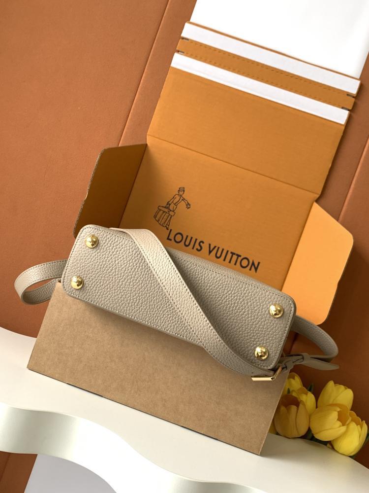Leather Shoulder Bag Style 938736487