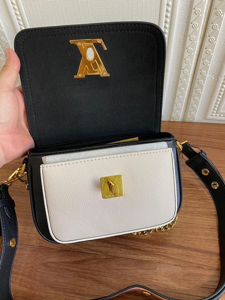 Elegant Stylish Calfskin Shoulder Bag 19x13x8cm