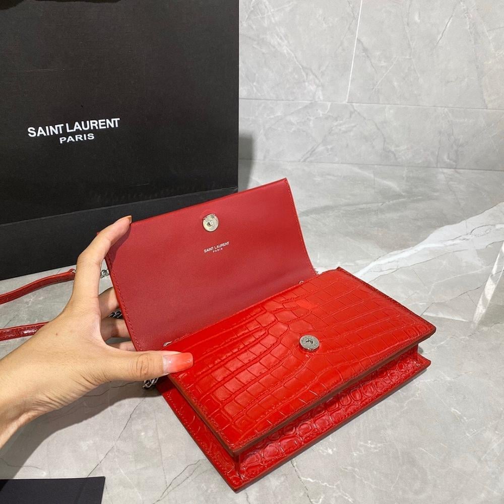 Luxury Elegant Leather Bag 19x12.5x4cm