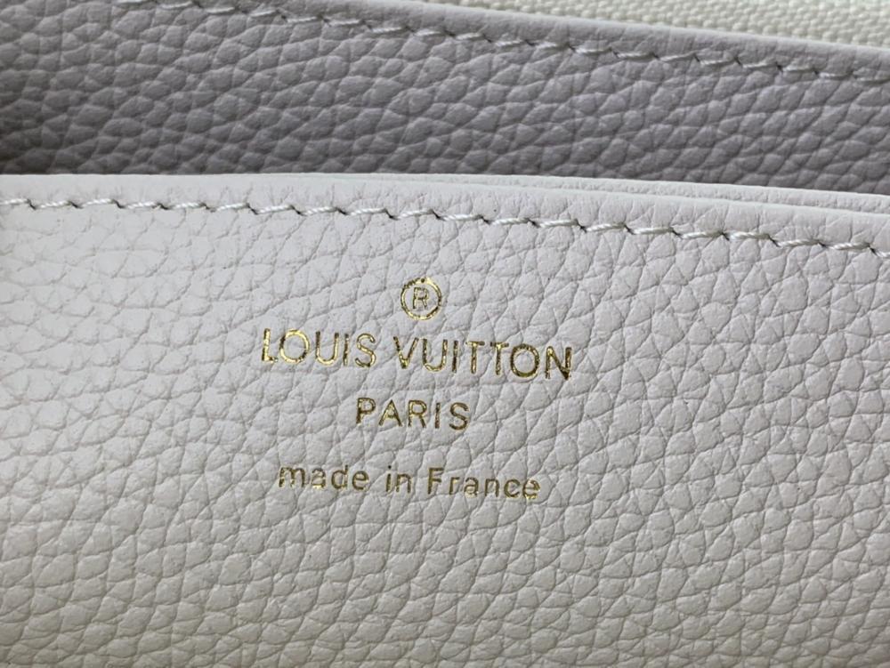 Wallet Style 1717655295