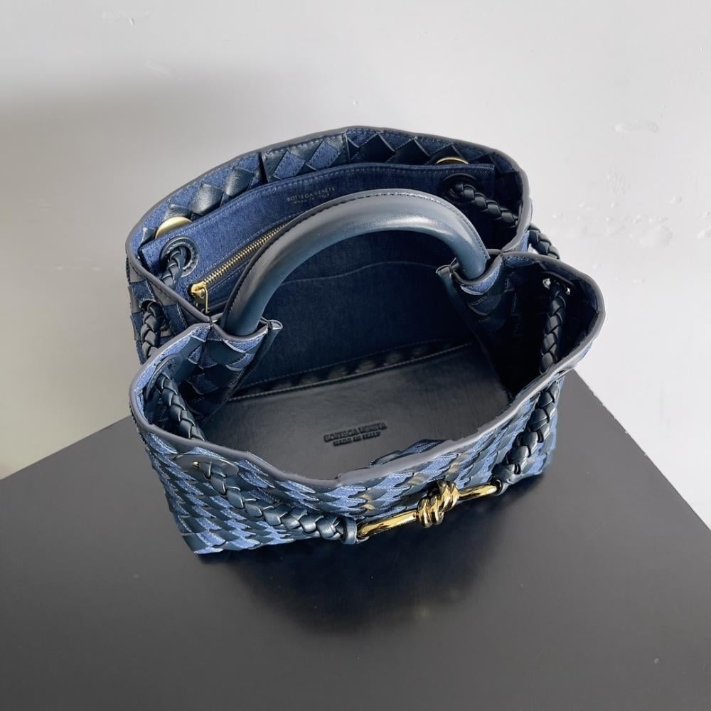 Classic Top Handle Bag Style 1335669137