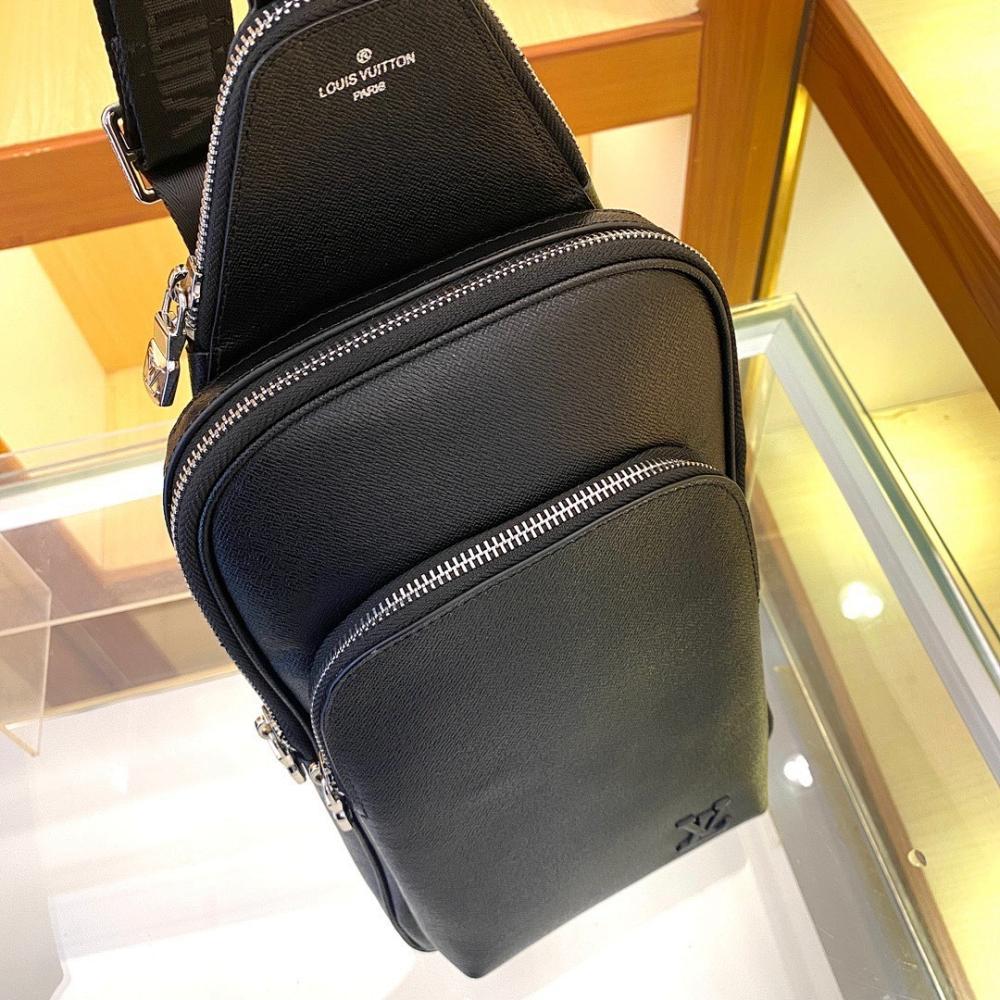 Modern Refined Leather Shoulder Bag 20x31x7cm