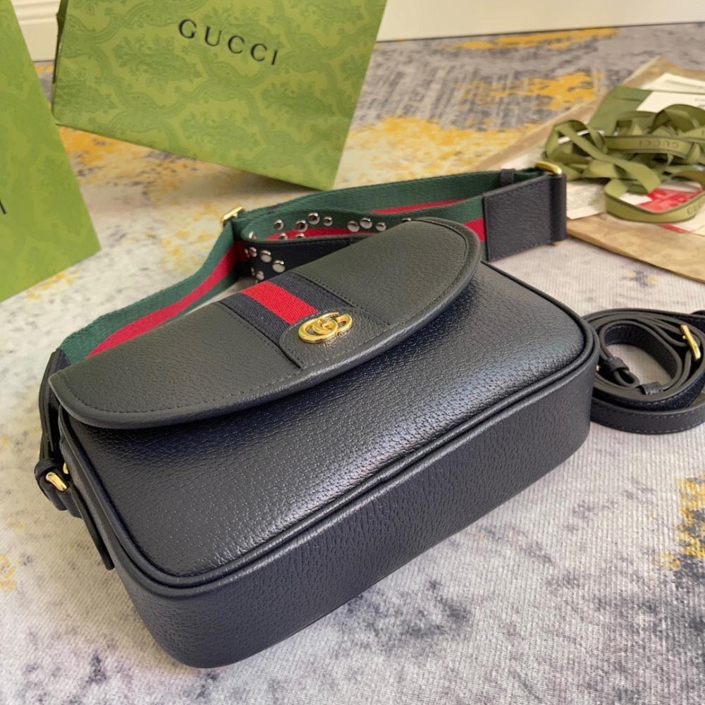 Classic Refined Top Handle Bag 23x17x7cm