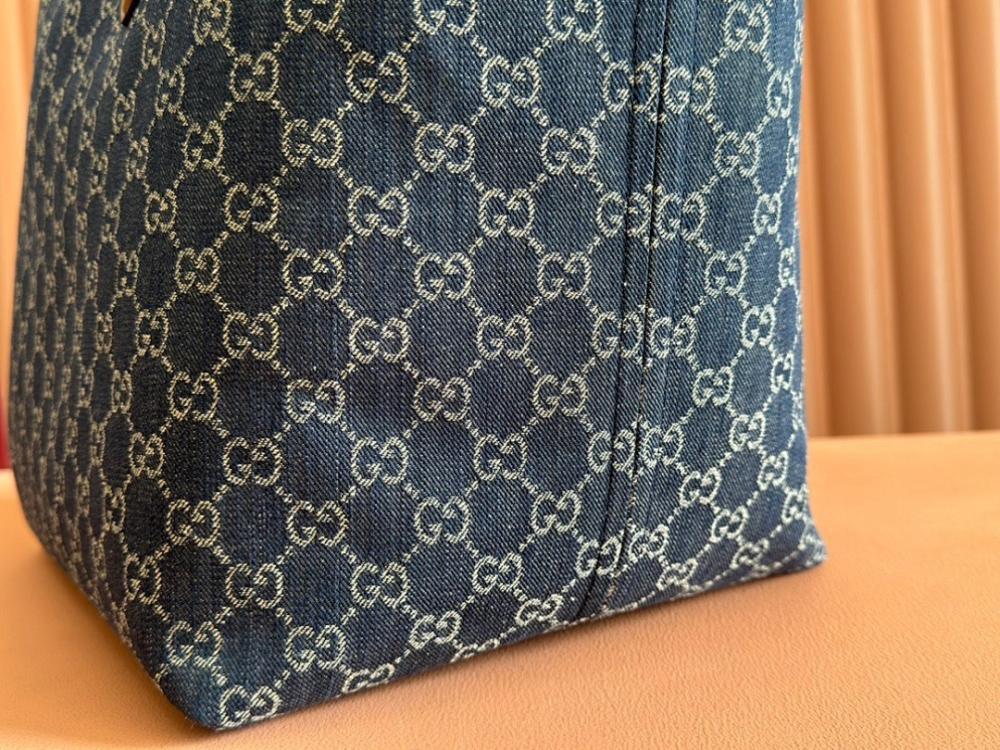 Stylish Refined Crossbody Bag 30.5x28x27cm