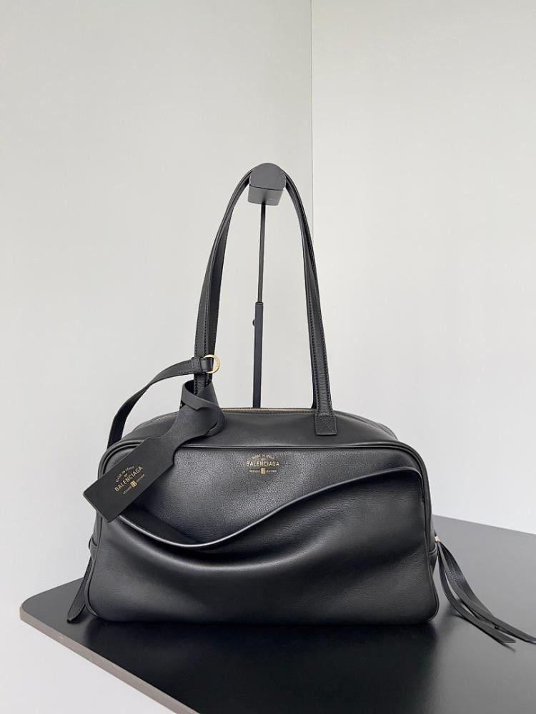 Modern Refined Crossbody Bag 36x18.5x16.5cm