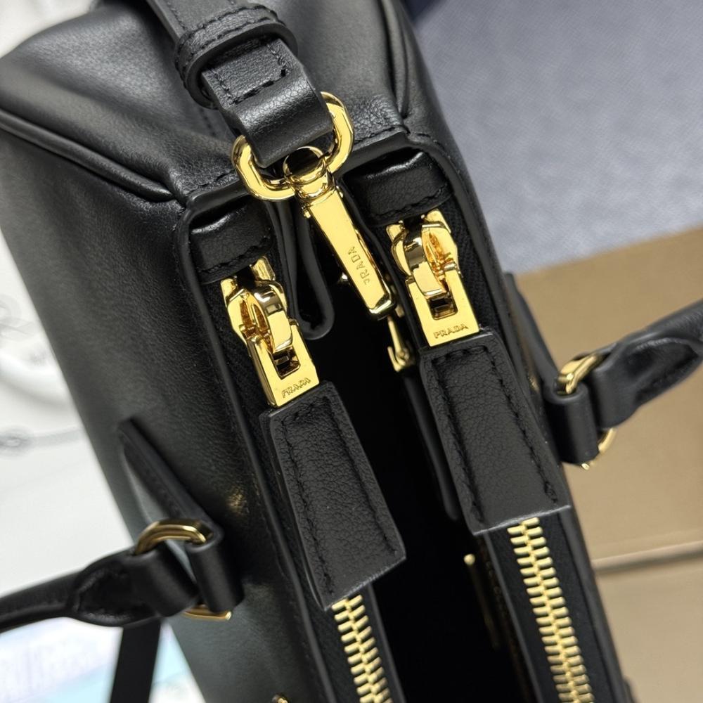 Leather Top Handle Bag Style 1493040068
