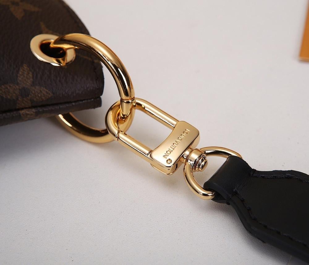 Classic Refined Leather Shoulder Bag 31x27x11cm