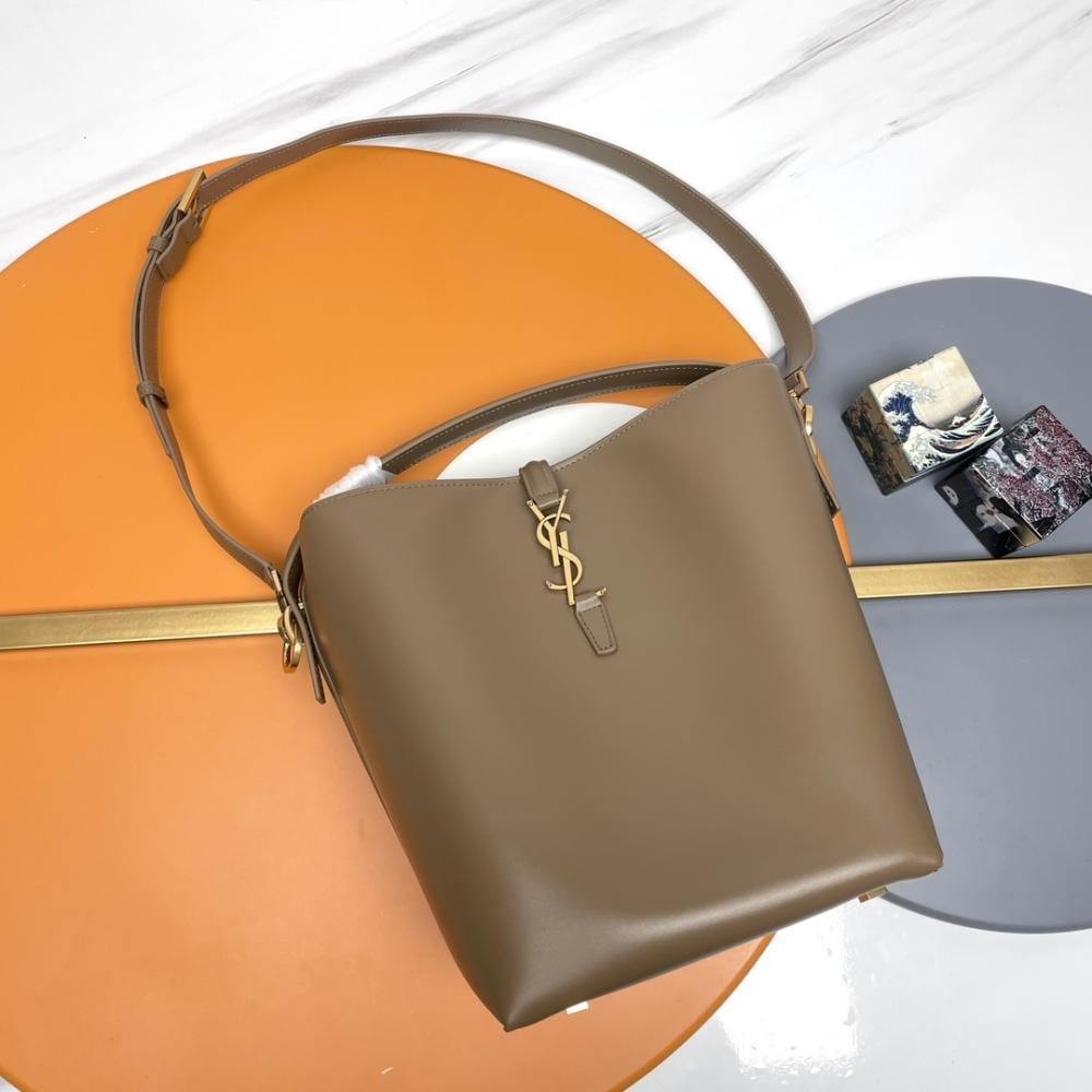 Calfskin Bucket Bag Style 1143295545