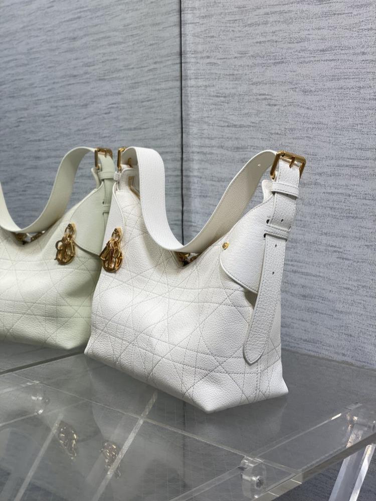 Classic Top Handle Bag Style 363755085