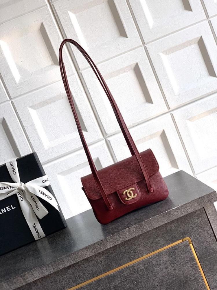 Leather Shoulder Bag Style 33396170