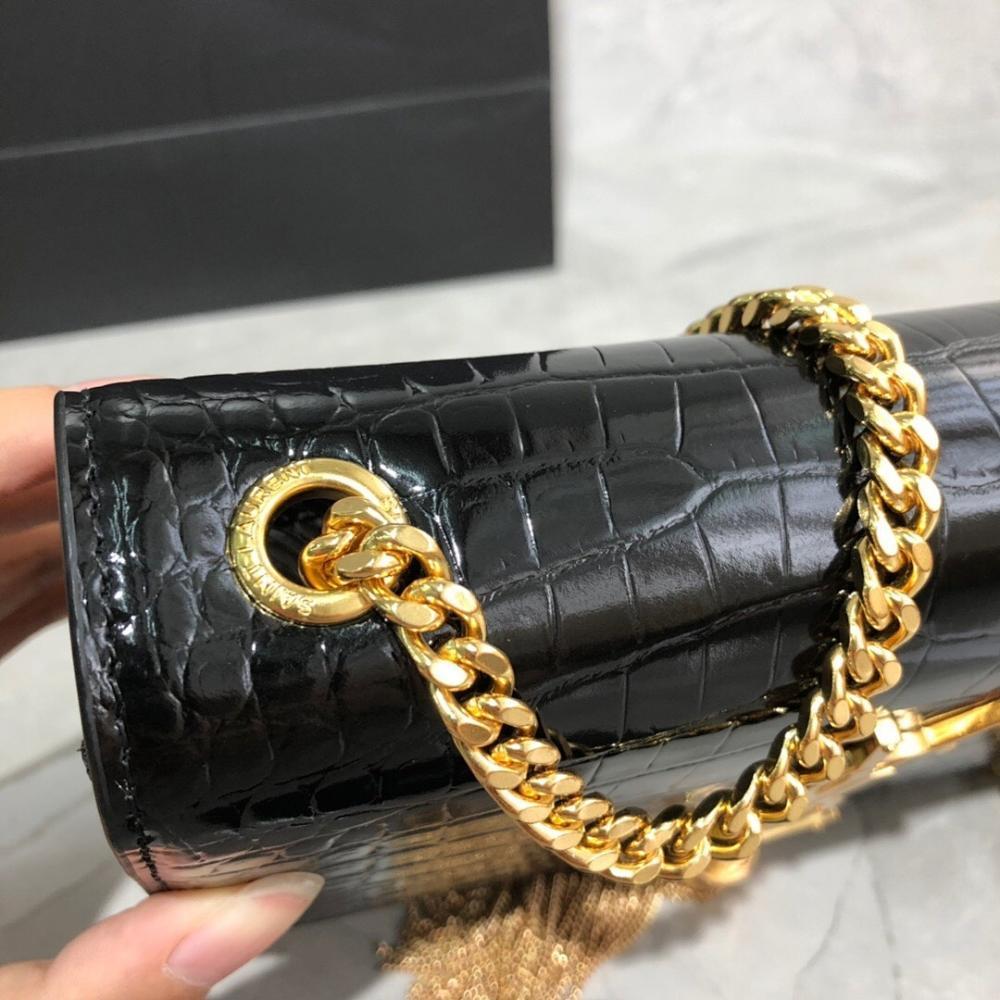 Classic Modern Bag 20x13.5x5.5cm