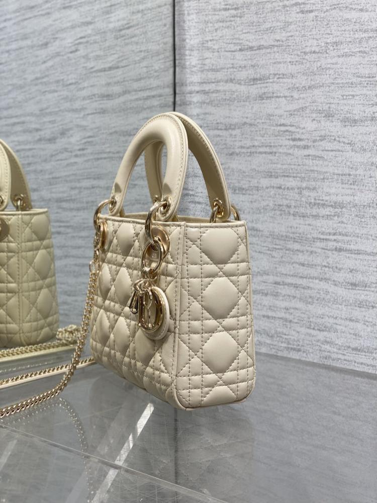 Classic Elegant Top Handle Bag Style 266983232