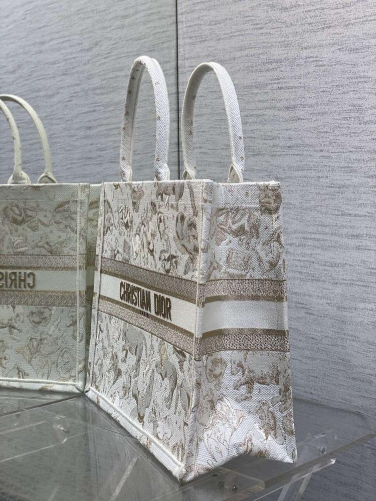 Embroidered Tote Bag Style 209653966