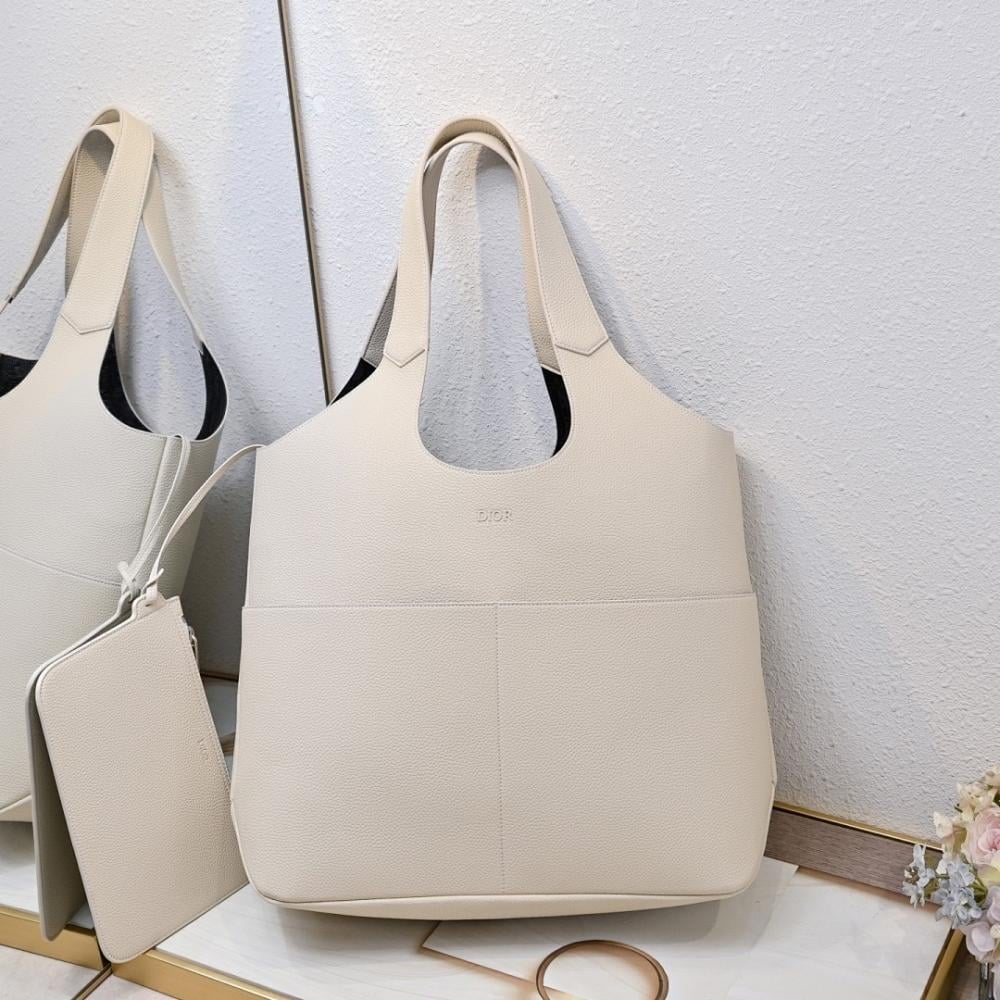 Luxury Quilted Leather Shoulder Bag 39.5x35x15cm