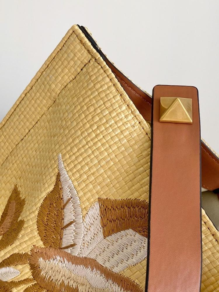 Stylish Brown Woven Raffia Shoulder Bag