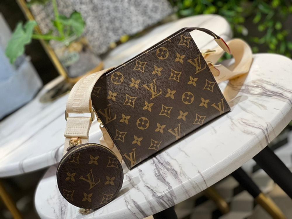 Stylish Shoulder Bag 19x15x6cm