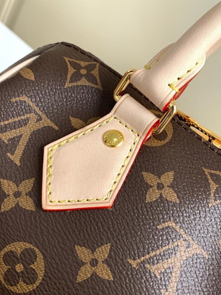 Luxury Stylish Leather Travel Bag 20.5x13.5x12cm