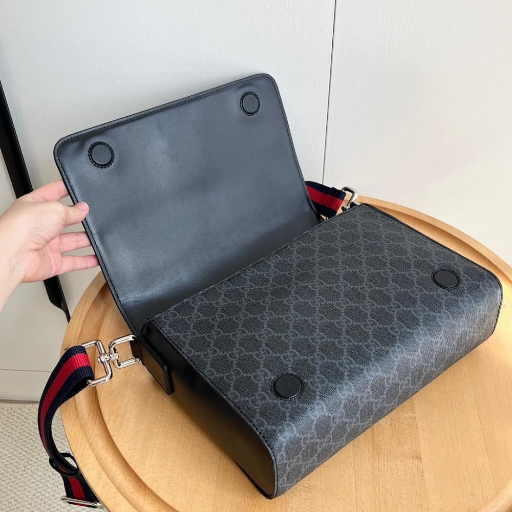 Stylish Shoulder Bag 27x20x8cm