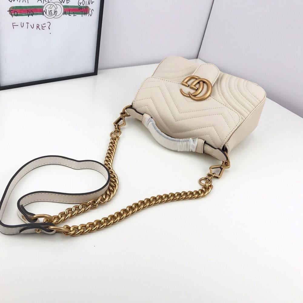 Elegant Stylish Top Handle Bag 21x15.5x8cm