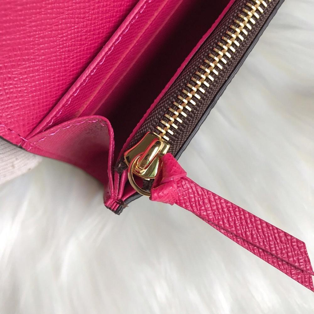 Stylish Gold Leather Wallet
