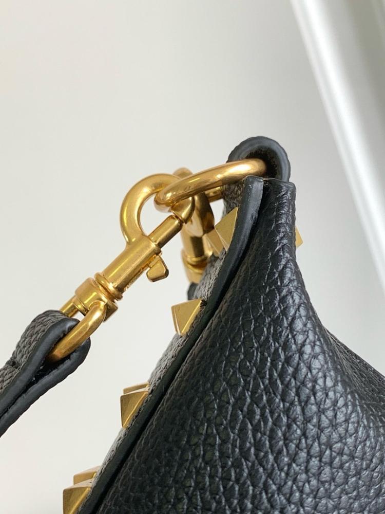 Elegant Calfskin Shoulder Bag