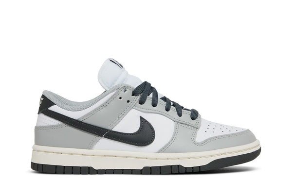 Wmns Dunk Low 'Light Smoke Grey'