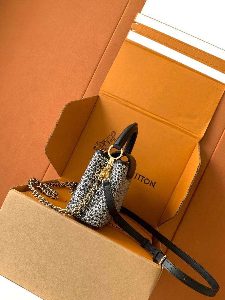 Crystal-Embellished Leather Wallet Style 1713797122