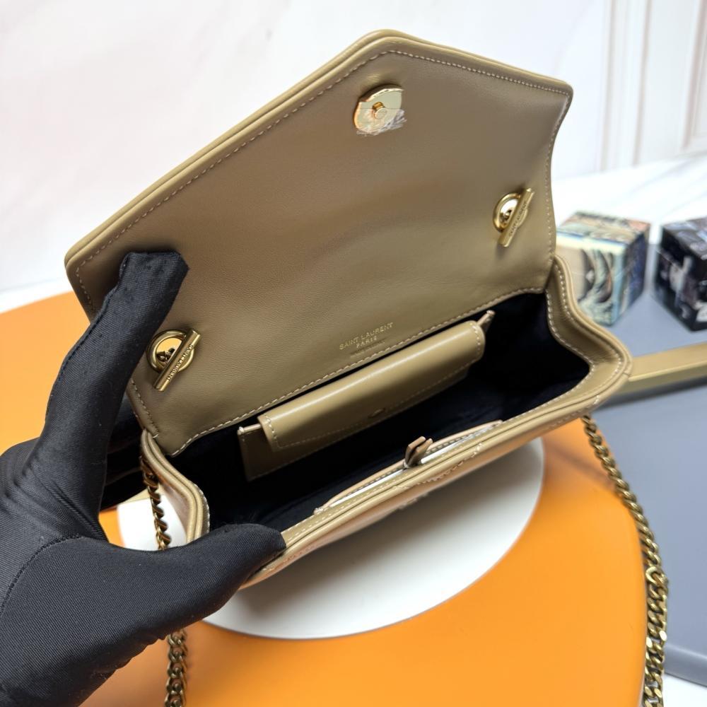 Leather Wallet Style 1016084528
