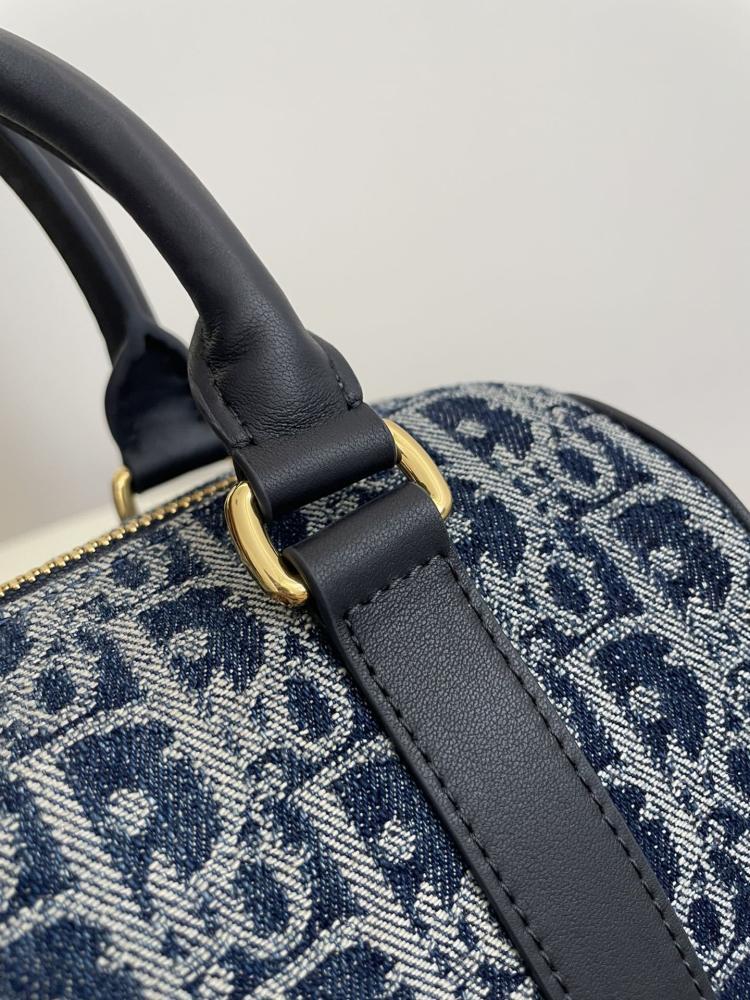 Top Handle Bag Style 571092709