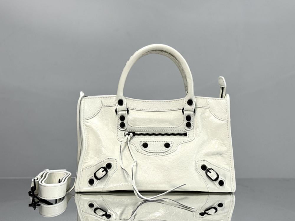 Quilted Top Handle Bag Style 2114071913