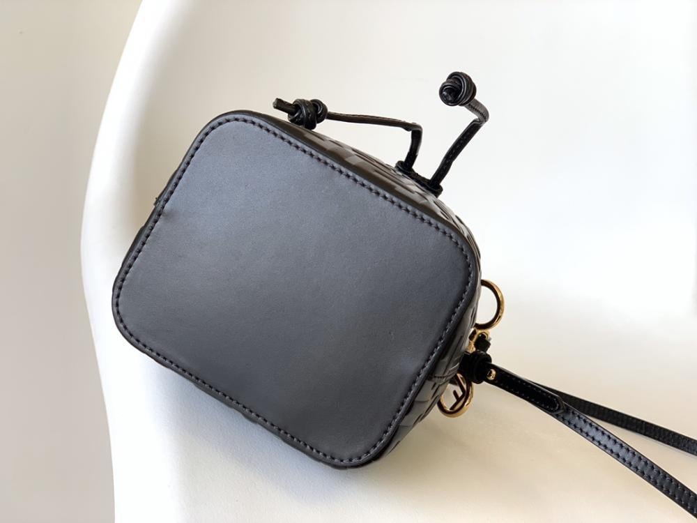 Bucket Bag Style 2011414142