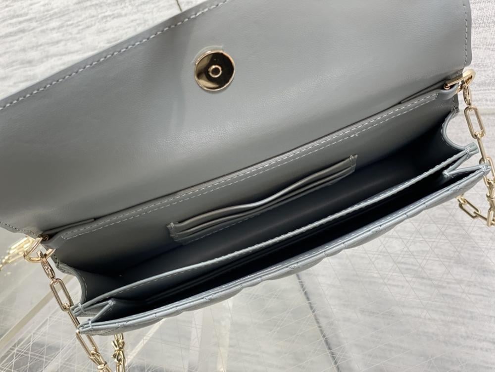 Leather Wallet Style 1393687028