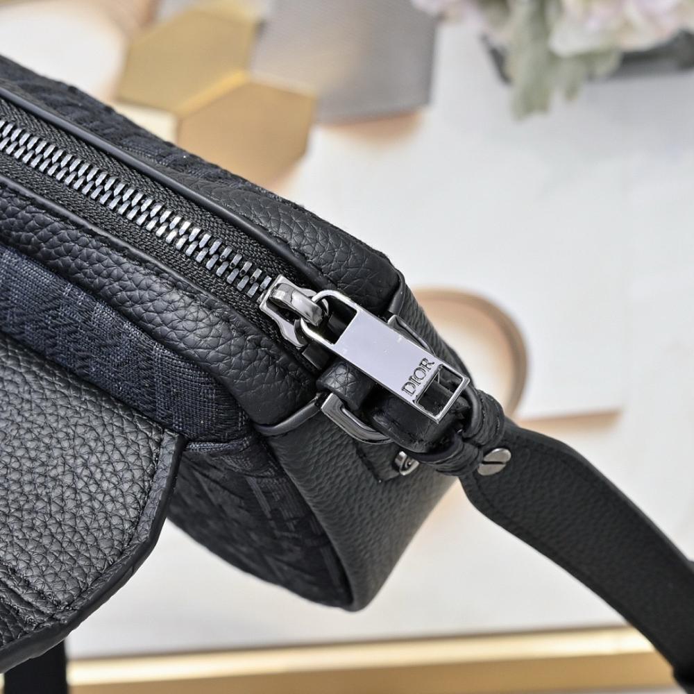 Classic Refined Calfskin Shoulder Bag 19.5x15x5.5cm