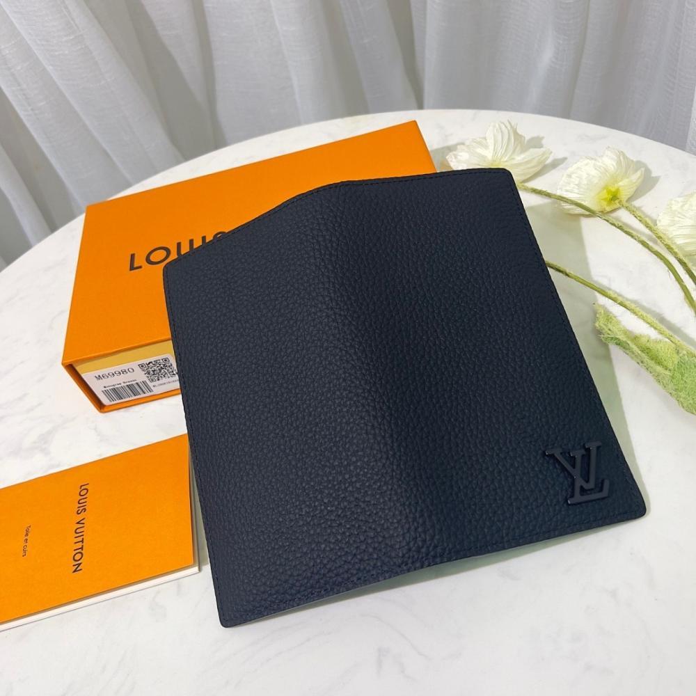 Classic Calfskin Wallet
