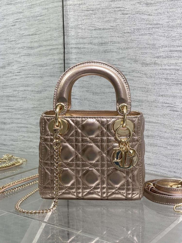 Luxury Top Handle Bag Style 687370052