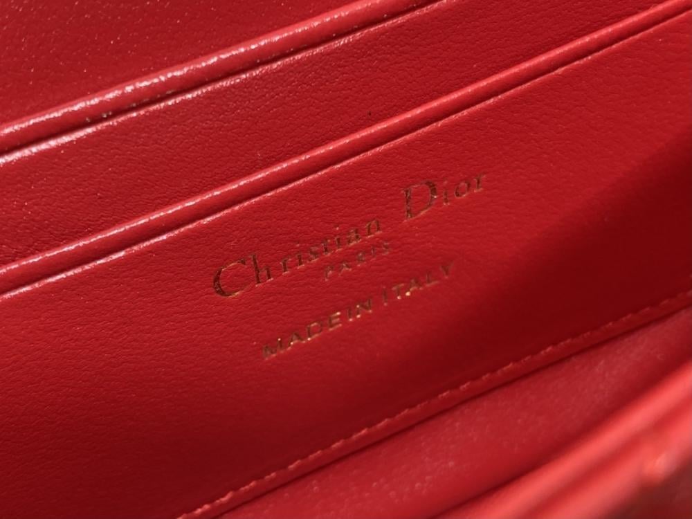 Classic Top Handle Bag Style 1353927010