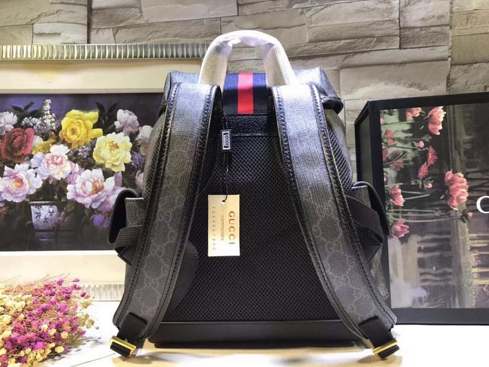 Modern Italian-Inspired Backpack 24x40x16cm
