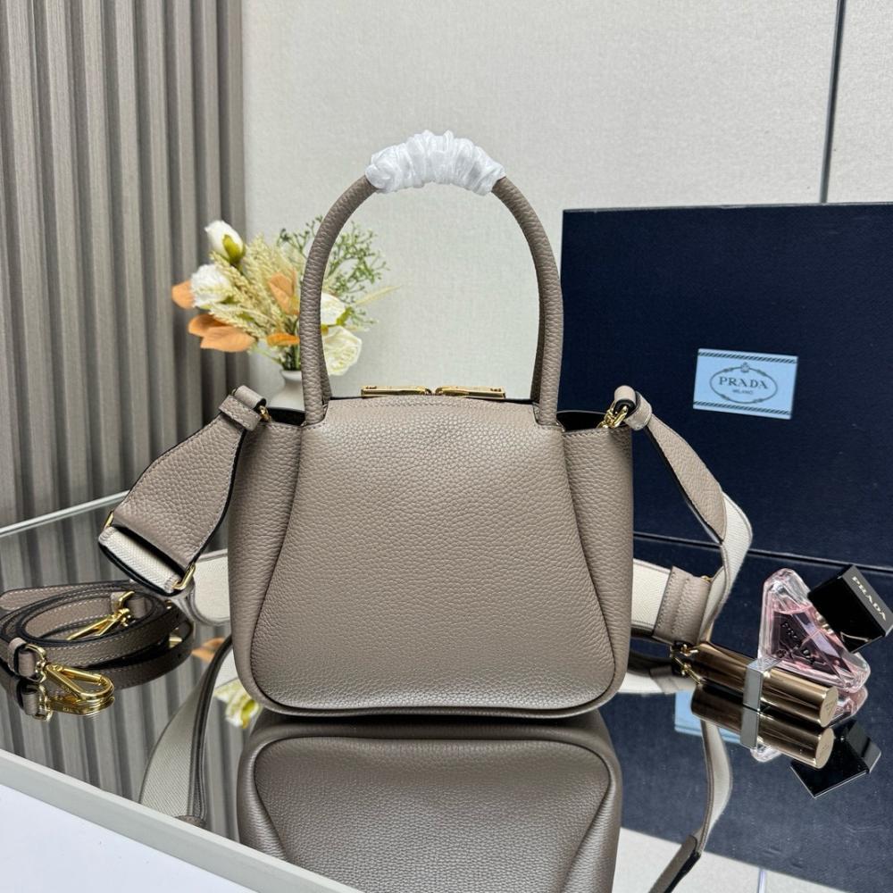 Leather Shoulder Bag Style 965895713