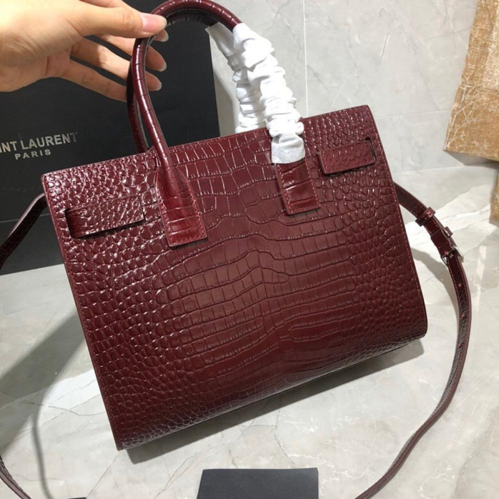 Elegant Refined Shoulder Bag 26x20.5x12.5cm
