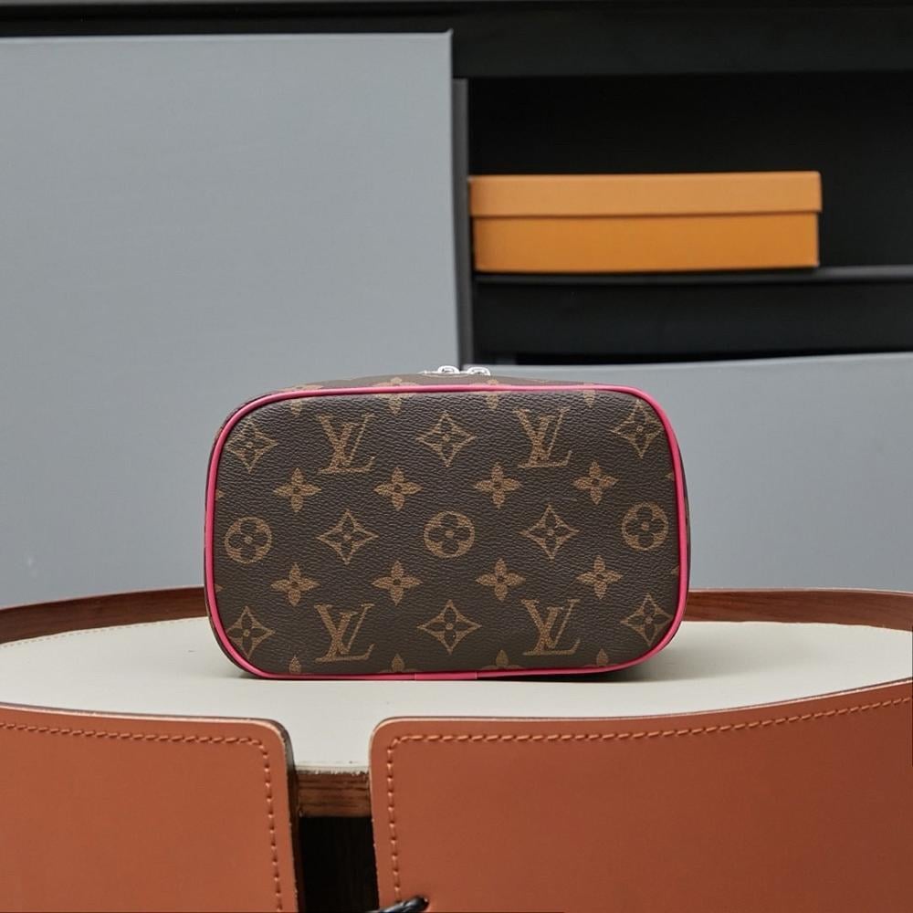 Luxury Stylish Monogram Leather Top Handle Bag 20x13.5x12cm